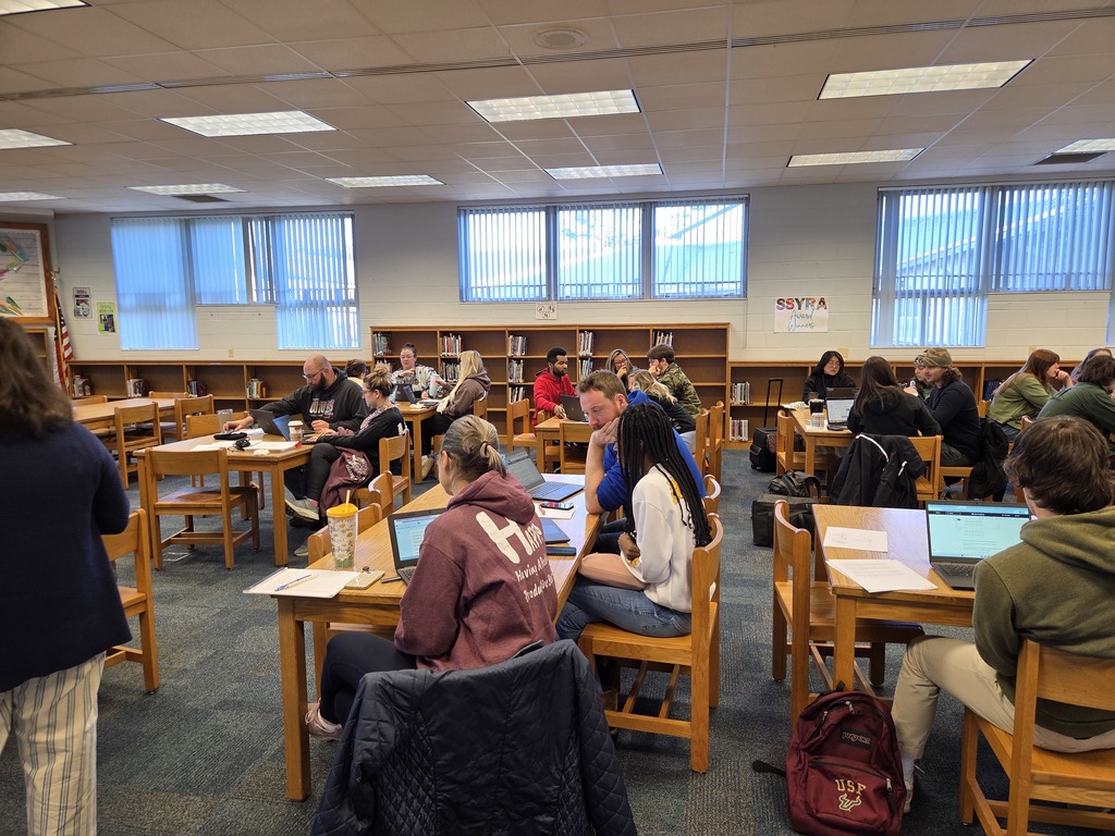 KMS teachers working together