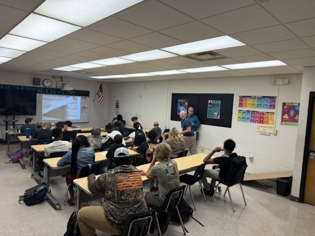 Geometry students and Engineering students collaborating