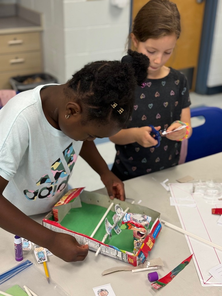 3rd grade students complete a STEM project while also highlighting Hispanic Heritage month