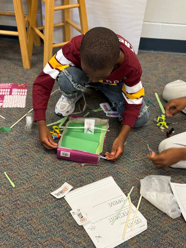 3rd grade students complete a STEM project while also highlighting Hispanic Heritage month