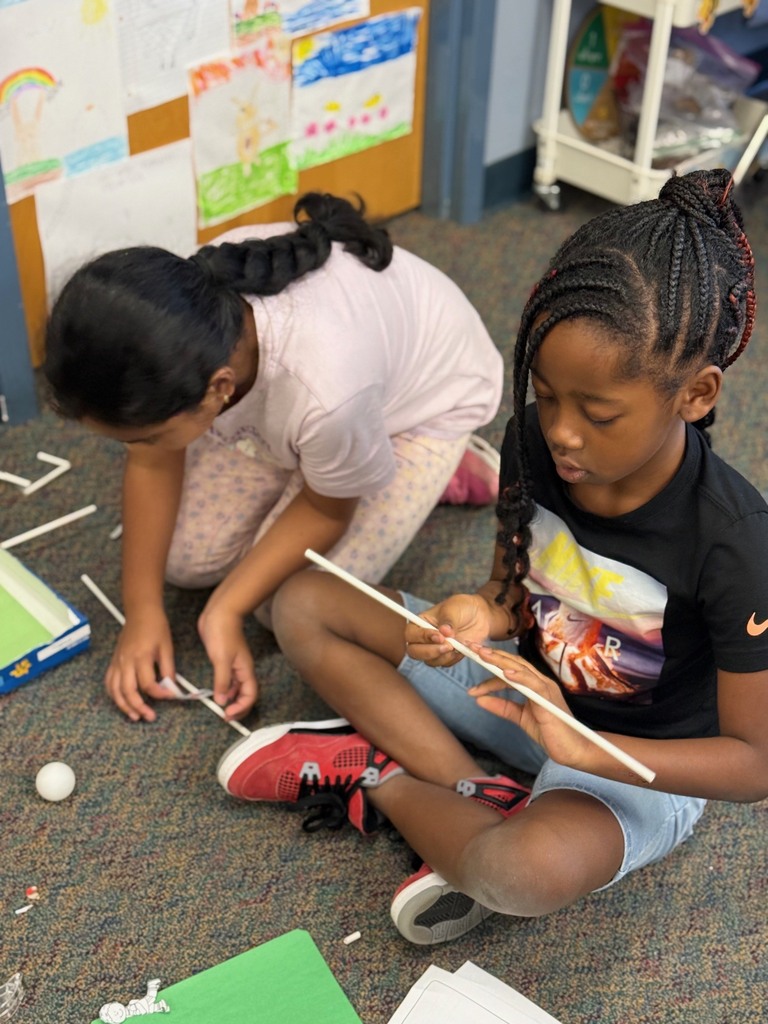 3rd grade students complete a STEM project while also highlighting Hispanic Heritage month