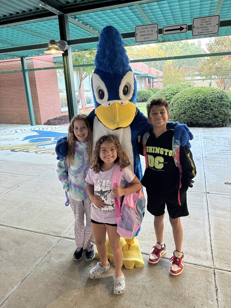 It's hard to believe we are already into Week 3 of our school Year! Check out some of the amazing things happening in our "Happy Nest" so far this year! 💙💛 #bluejaysbuildgreatness #heartsandmindstogether