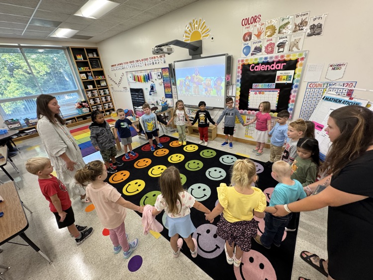 It's hard to believe we are already into Week 3 of our school Year! Check out some of the amazing things happening in our "Happy Nest" so far this year! 💙💛 #bluejaysbuildgreatness #heartsandmindstogether