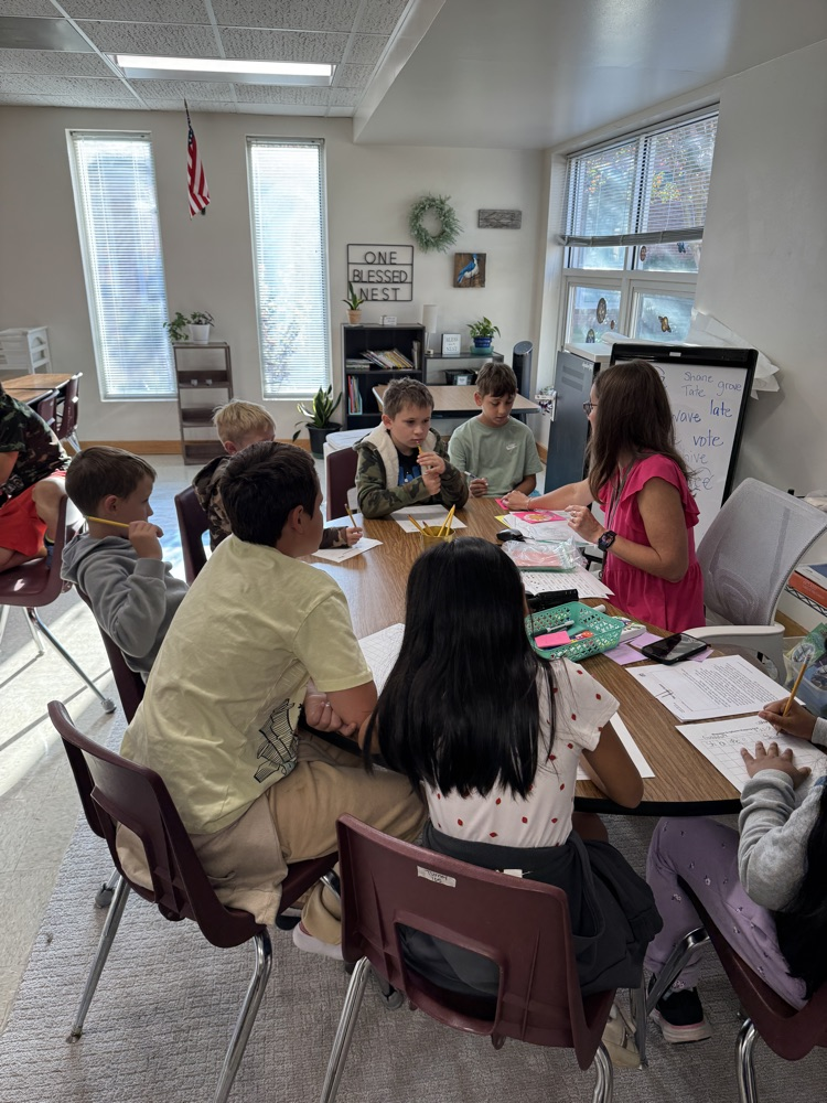 As we close out September, we will share 9 moments from the 9th month to celebrate the many GREAT things taking place at Sylvan! #2 Students began engaging with small group instruction in reading and math  to grow their skills early on!💙💛