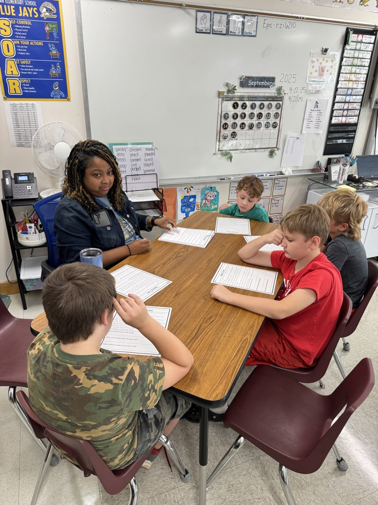 As we close out September, we will share 9 moments from the 9th month to celebrate the many GREAT things taking place at Sylvan! #2 Students began engaging with small group instruction in reading and math  to grow their skills early on!💙💛