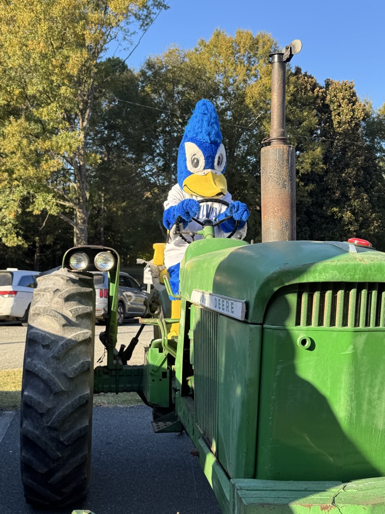 Sylvie has rolled into the Trunk or Treat! We can’t wait to see you all at 5:30!