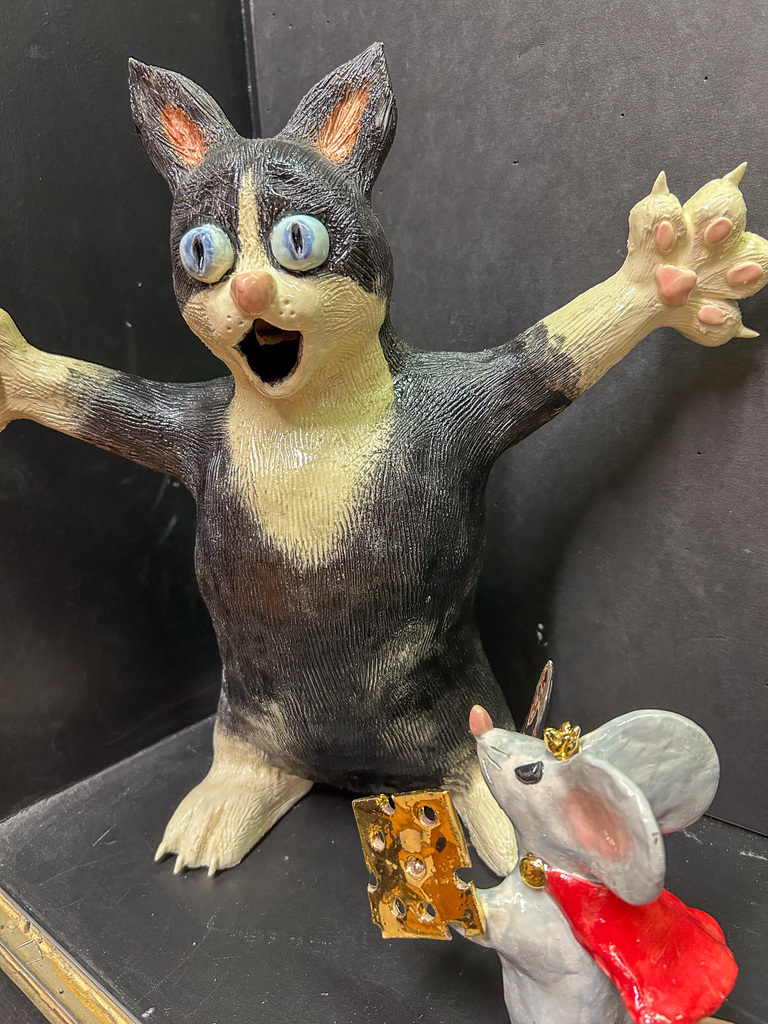 Scaredy-cat and Mouse: Jose Dominguez Cruz, Senior