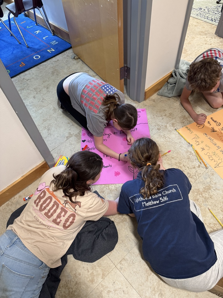 Next week is Kindness Week and our "Kindness Crew" aka Student Leaders, have been busy planning and preparing to help our Blue Jays spread kindness across campus! 💙💛 #bluejaysbuildgreatness #heartsandmindstogether