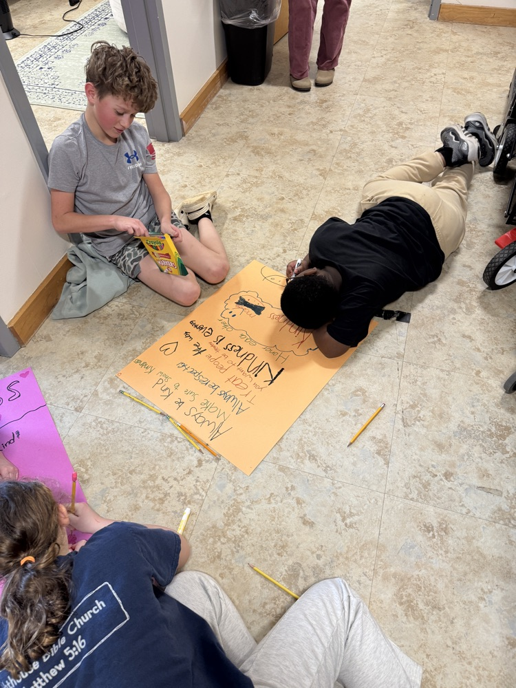Next week is Kindness Week and our "Kindness Crew" aka Student Leaders, have been busy planning and preparing to help our Blue Jays spread kindness across campus! 💙💛 #bluejaysbuildgreatness #heartsandmindstogether