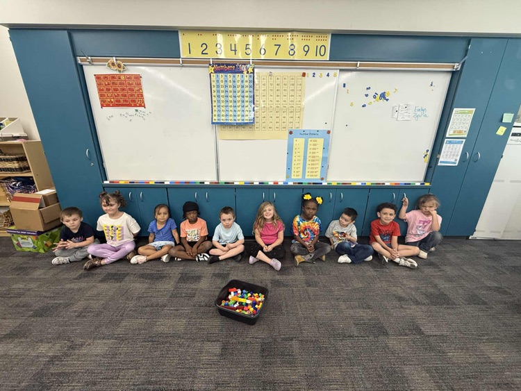 10 students ready to learn