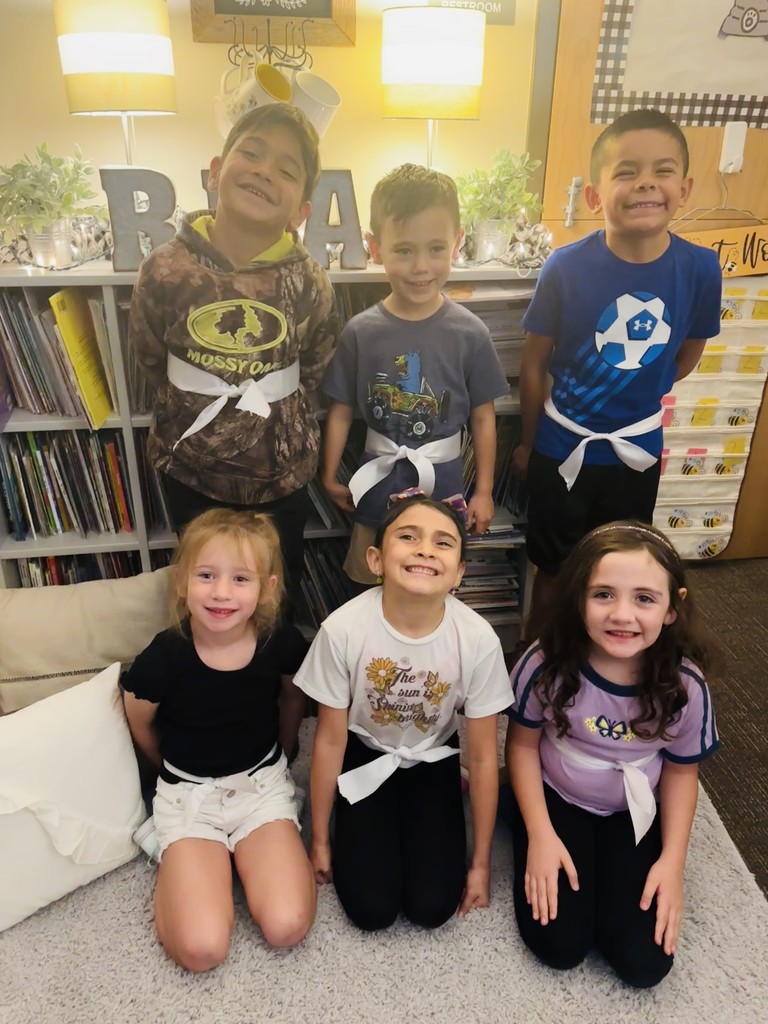 Meet our NEWEST White Belt earners!! (They read the first 25 Dolch sight words automatically!!)