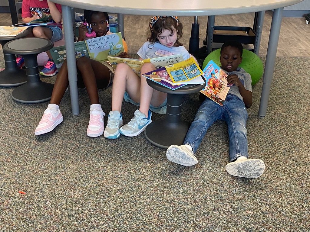 children reading for pleasure