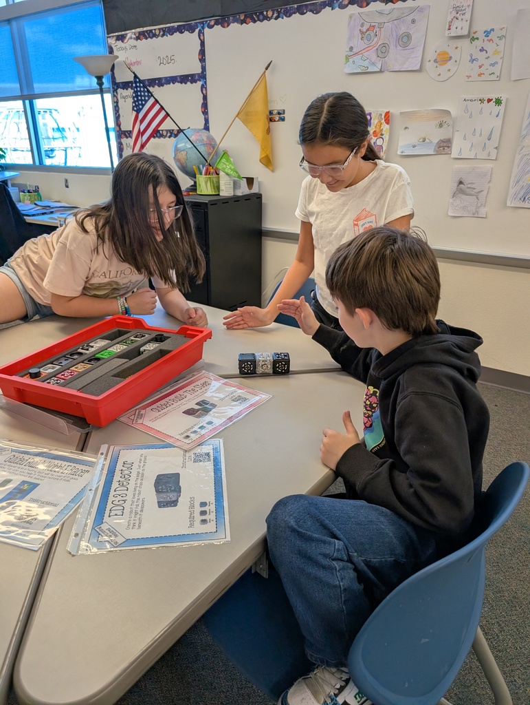 students playing with cubelets