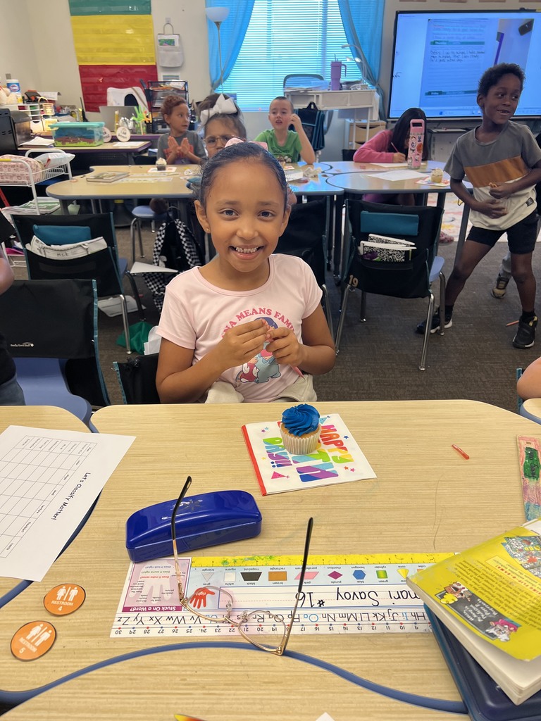 We classified matter today in Mrs. Mendoza’s class and celebrated Amari’s birthday! 