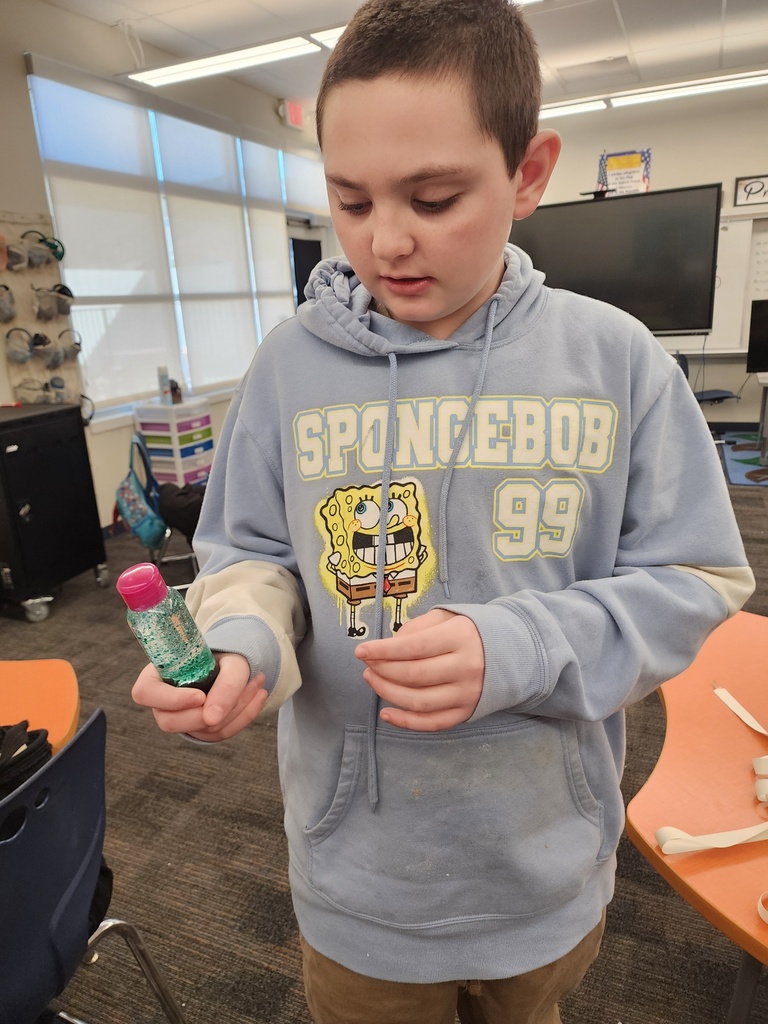 student making lava lamps