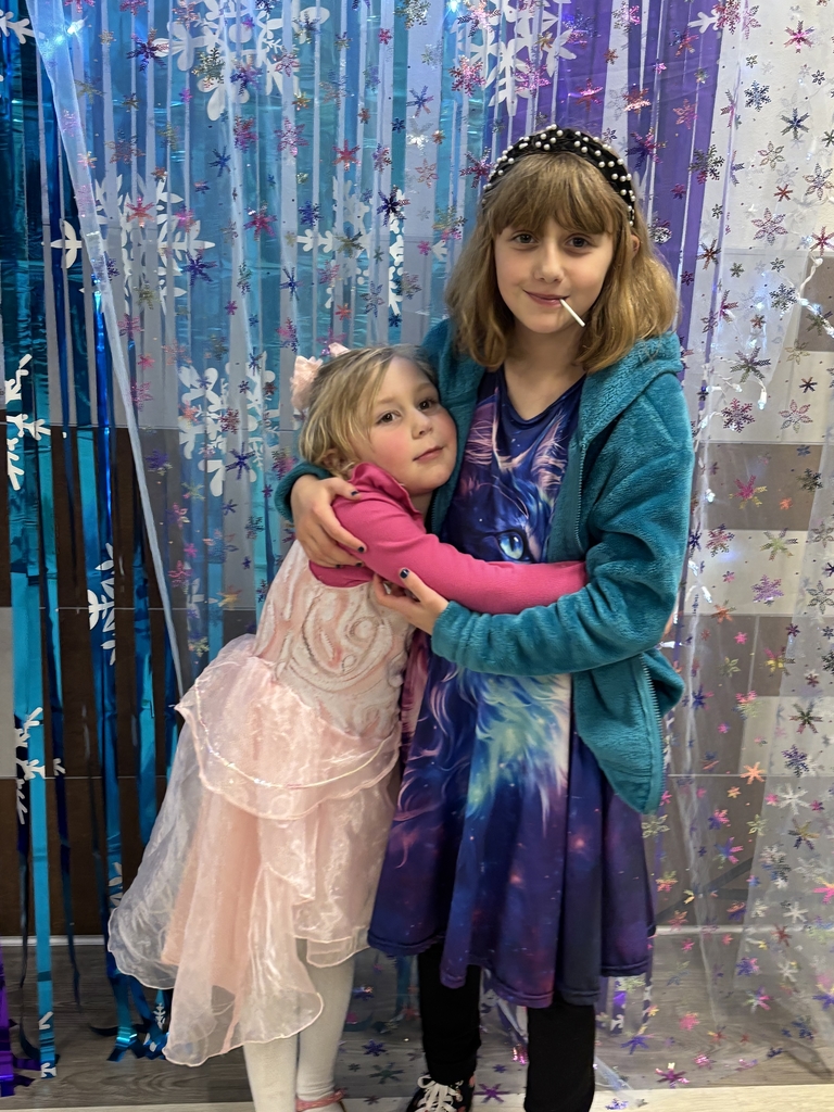 sister on winter dance