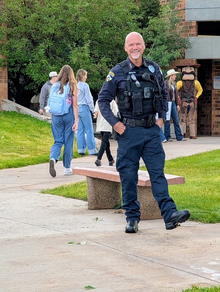 LMS SRO welcoming students back
