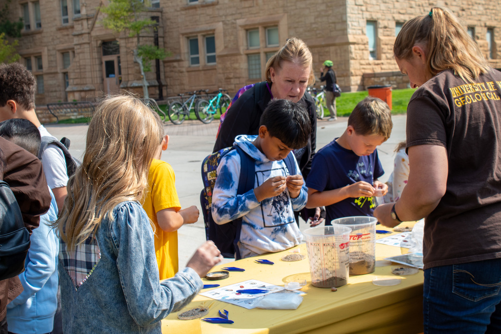 Students learning about plants 
