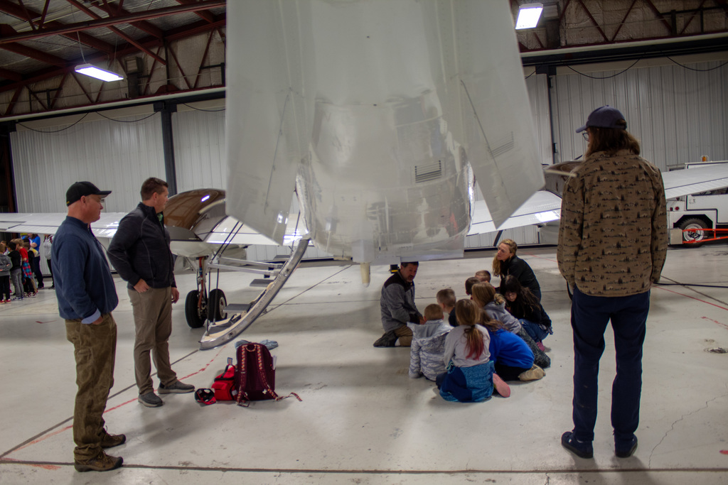 Students learning from UW professors and students 