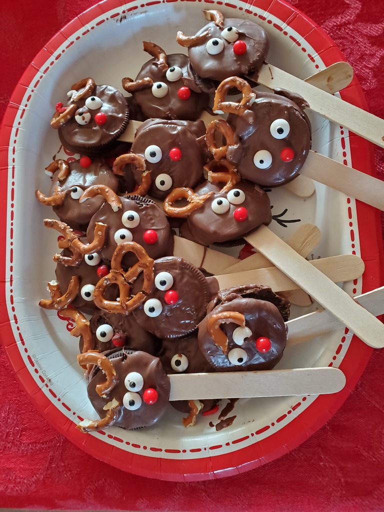 reindeer baked treats