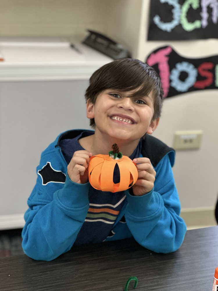 Lakeview students celebrating at the Fall Party.