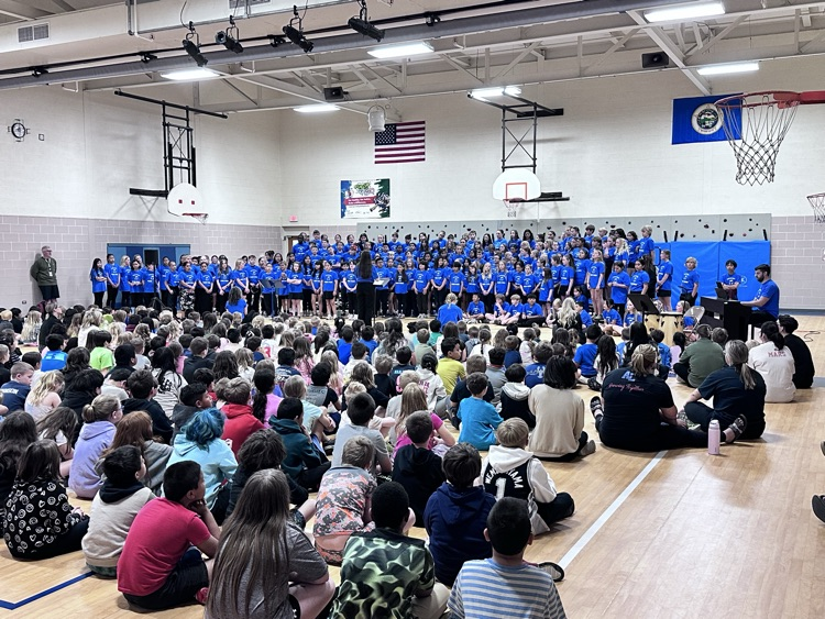 Elementary Tiger Choir at Lakeview.