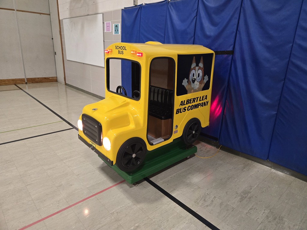 Picture of child-sized bus for pictures in the Brookside Gym