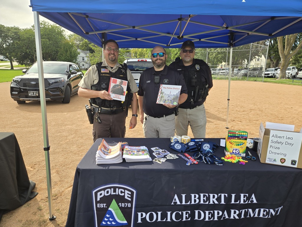 Albert Lea Police with ECFE Books
