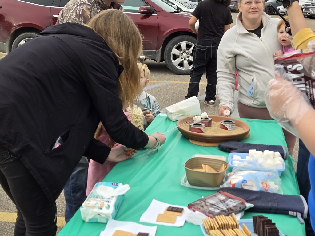 S'MORES Station at ECFE Fall Festival