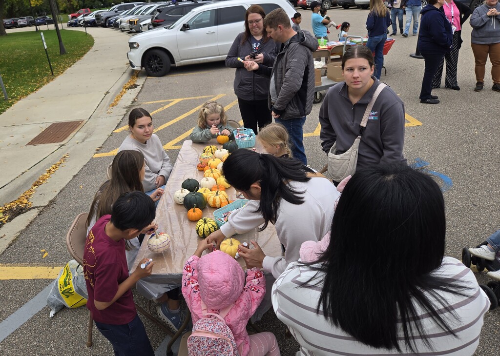 Pumpkin Decorating at the ECFE Fall Festival