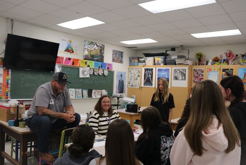 Mayor presenting to class