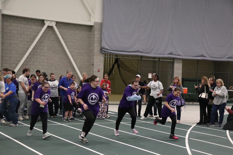 students racing