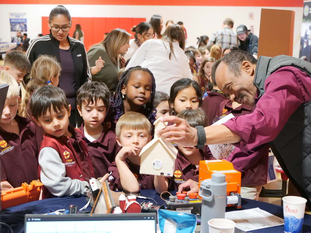Students seeing samples of technology products