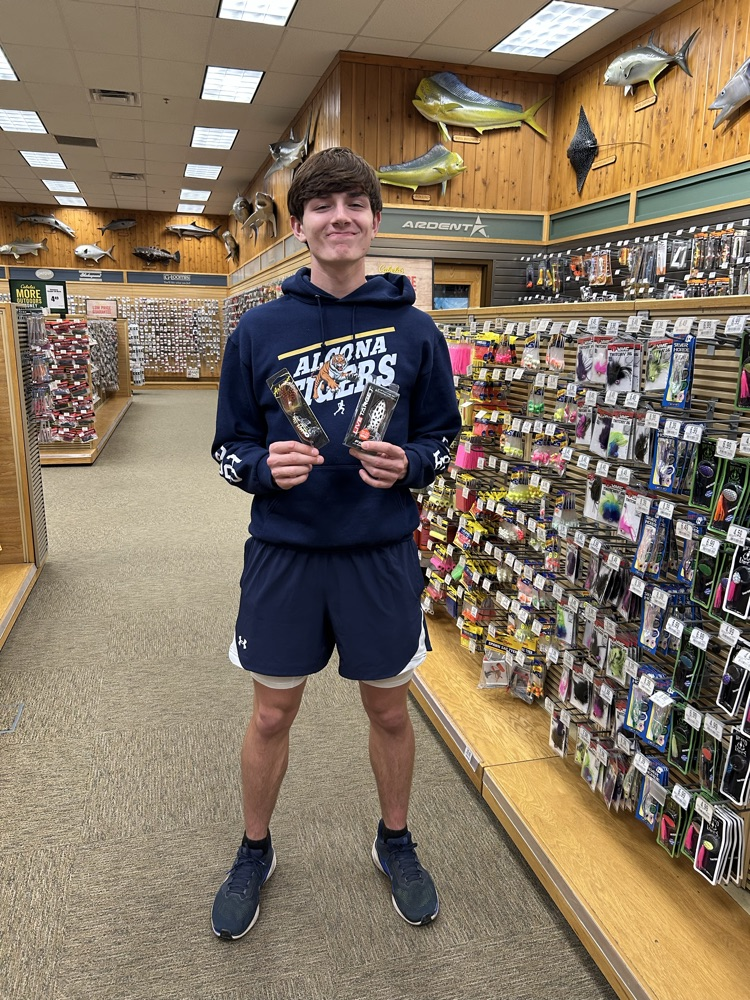 We got the opportunity to spend over an hour in the happiest place in Dundee, Cabela’s