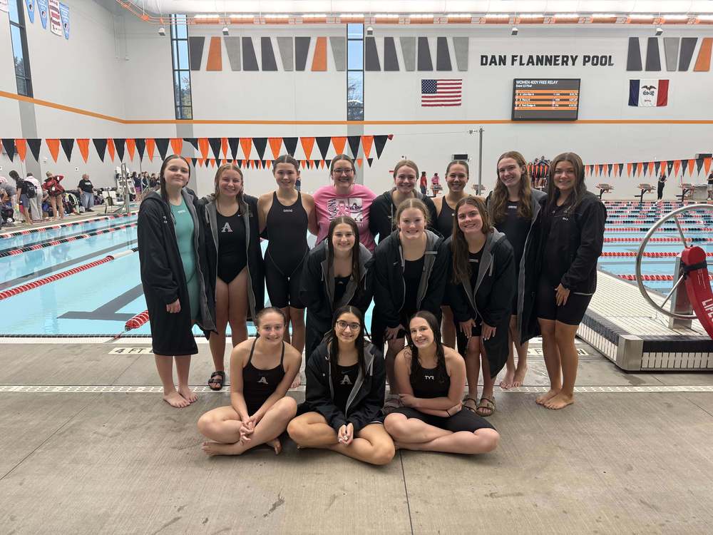 Girls' swim & dive 2025