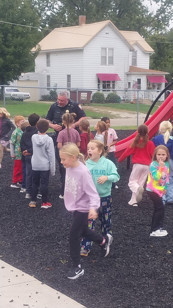 Police Visit to Bryant Elementary Recess