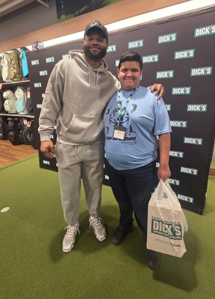 Wide Receiver Nico Collins & AMS Student Jorge Lopez