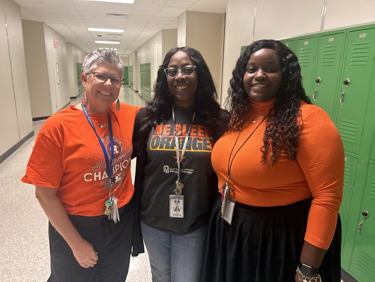 π§‘ Unity Day 2025 π§‘ Today, Elsik students and staff wear orange to show our commitment to kindness, inclusion, and standing against bullying. When we stand together, we create a stronger, more united community.