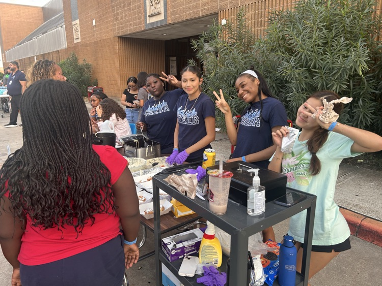 Elsik Carnival Fun! Our student organizations are marking 50 years of Ram pride with great food, fun games, and amazing school spirit in the North Parking Lot! ππ€