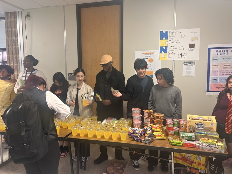 Our students had a spooktacular time celebrating Food Frenzy on Halloween! From tasty treats to festive costumes, the day was filled with fun, laughter, and Ram spirit.