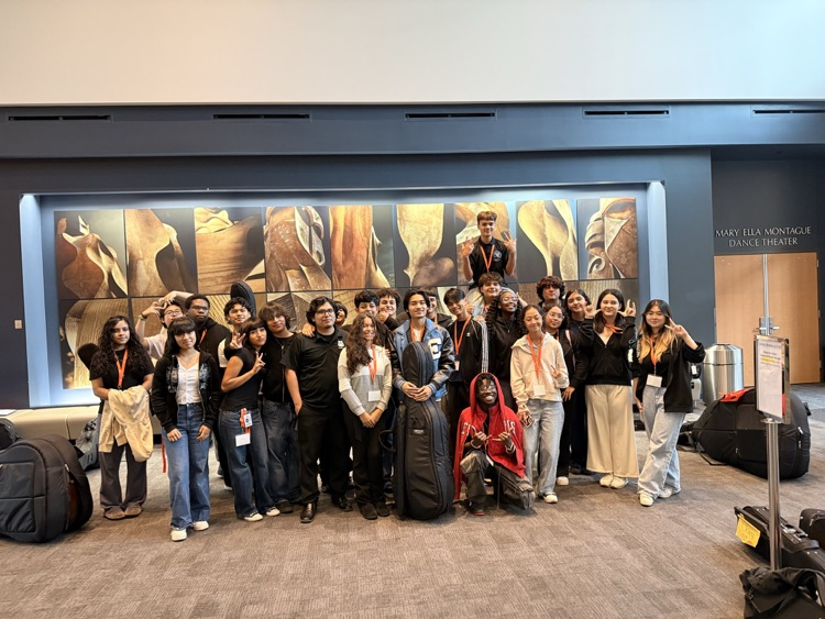 Elsik High School Orchestra attened Music Day at Sam Houston State! What a great opportunity for these kids to experience a day in a life of a music major. They took 2 classes, a master class & played with their symphony.