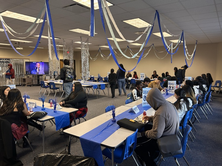 It’s a great day to be an Honor Roll Ram. Students enjoyed a Chick-fil-A breakfast this morning to celebrate their dedication and academic success. We’re proud of each and every one of you. #ElsikPride #StudentSuccess 