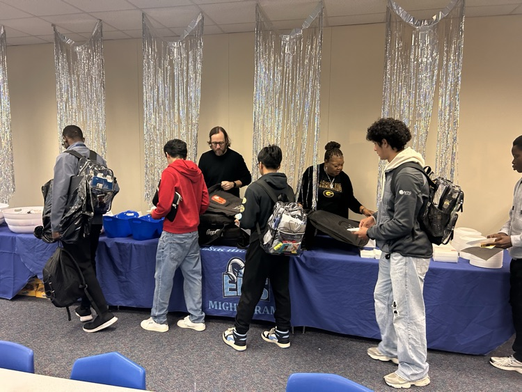We’re proud to celebrate our Honor Roll students with a special Chick-fil-A breakfast. Your hard work and dedication deserve to be recognized — keep striving for greatness, Rams. #ElsikPride #HonorRoll #RamExcellence 
