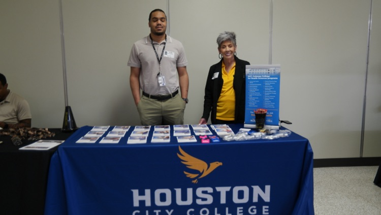 The Future Ready College and Career Military Expo was a huge success! Students had a great time connecting with college representatives, career professionals, and military recruiters.