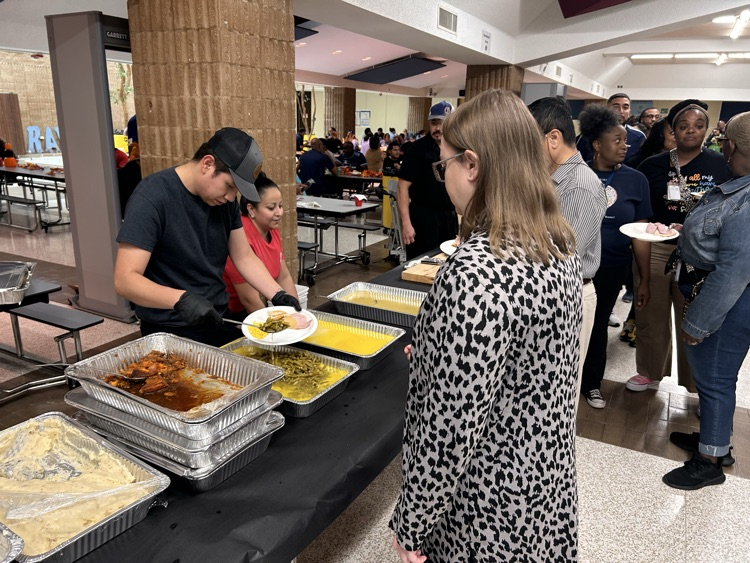 Our Elsik High School Thanksgiving Luncheon was a wonderful moment to pause and appreciate the incredible team that supports our students daily. Thank you for all you do.