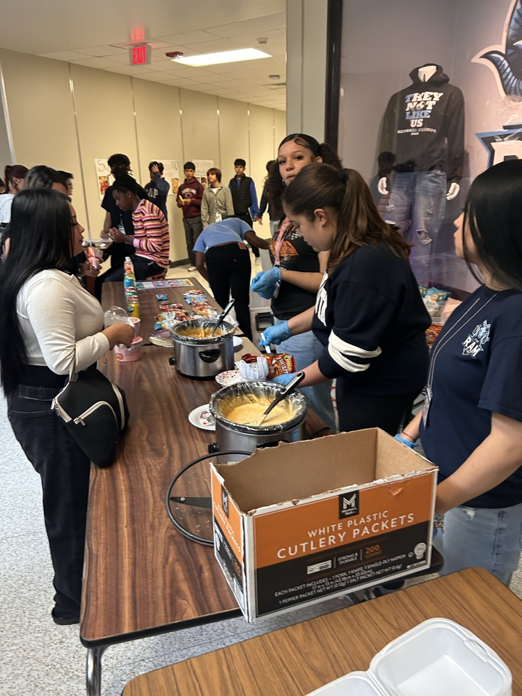 Yesterdayβs Food Frenzy was a huge success! Students enjoyed great snacks, fun treats, and time to connect with their friends. Thank you to everyone who participated and supported our campus community.
