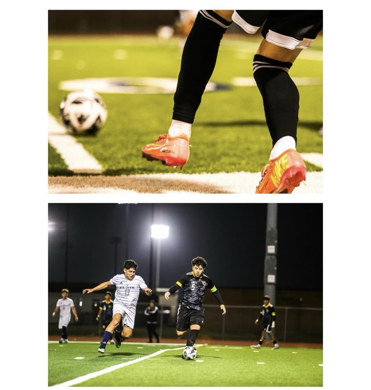 The Alief Elsik Rams dominated the pitch with a commanding 4-0 shutout over the Alief Hastings Bears!  View this awesome work from one of our Alief ISD students!   Photo credit: @abelitO.photography