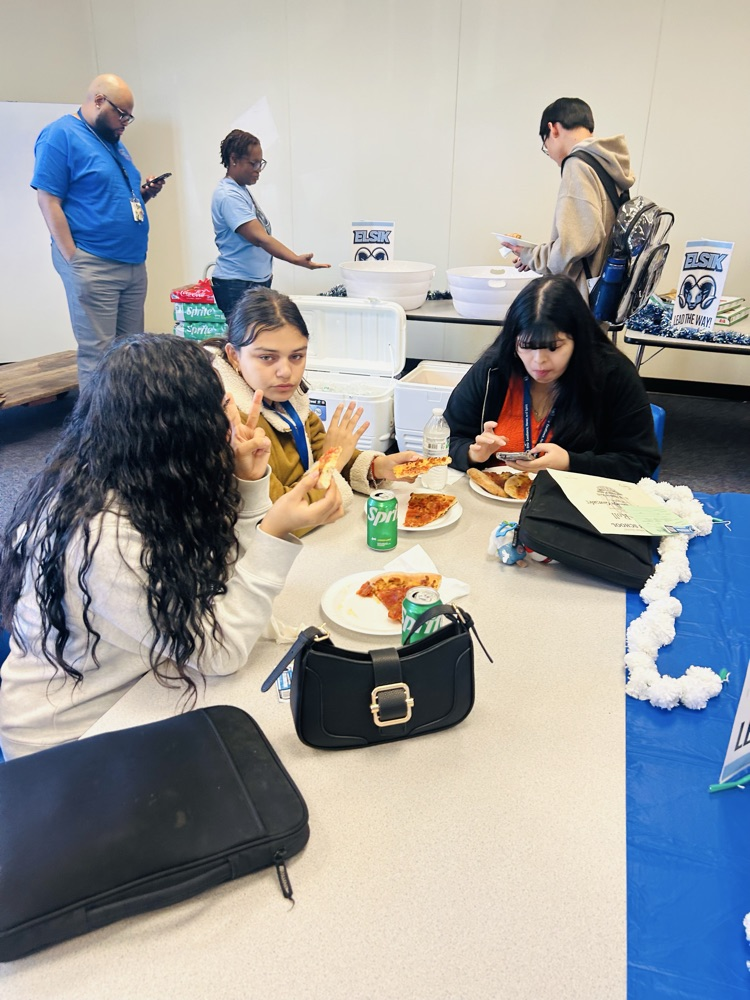 What a celebration for our Honor Roll students! 🎉 Shoutout to our Mighty Rams for their commitment to academic success—over 600 slices of pizza served in honor of their hard work and dedication! #RamNation