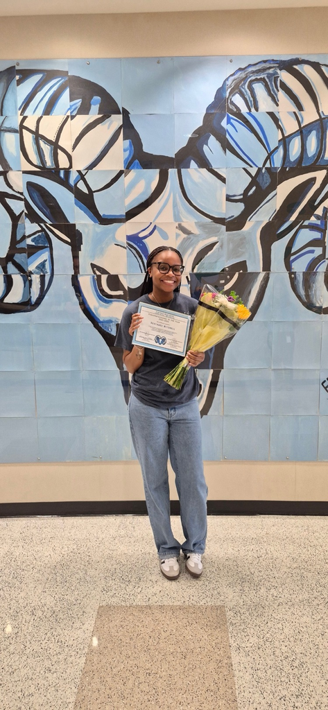 Congratulations to Destanee Mitchell on being named ENGC’s 25–26 Paraprofessional of the Year! Thank you for your dedication, support, and positive impact on our students and campus. We are proud to celebrate you! 