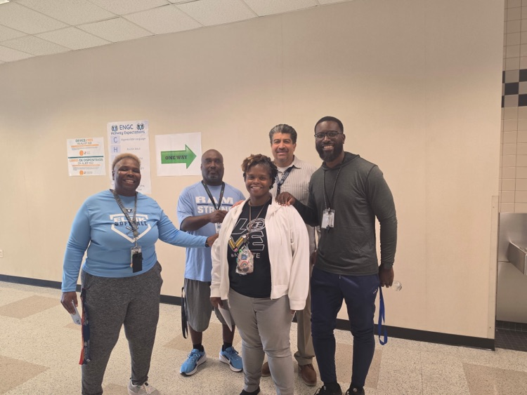 Celebrating excellence at Elsik! 🎉 The 9th Grade Staff proudly honored Ms. Wells as our 2025–2026 Teacher of the Year. Your dedication, passion, and impact on our students inspire us all. Thank you for leading the way! #LeadTheWay #ElsikPride